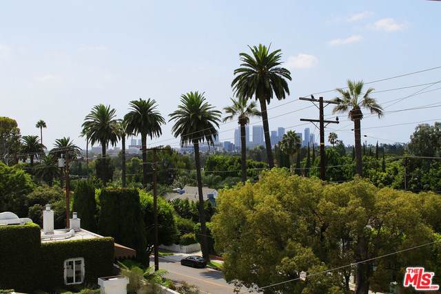906 Doheny Drive - Photo 1