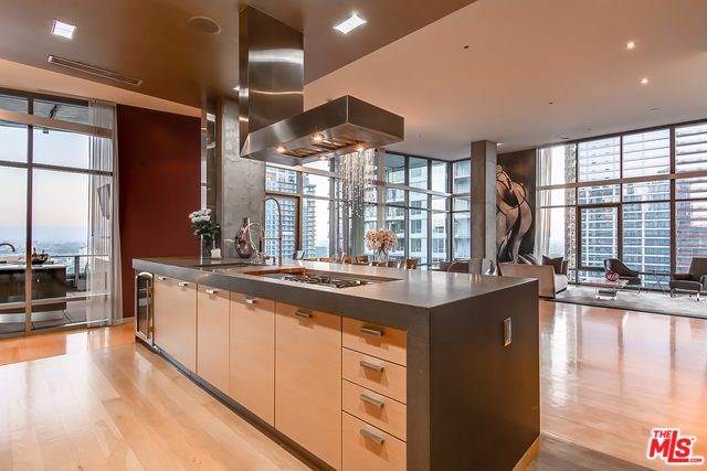 1100 Hope Street - Photo 1