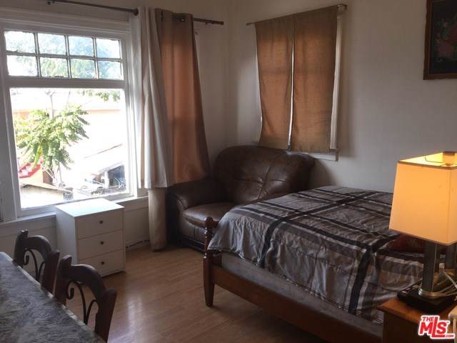 2121 Michigan Avenue - Photo 1