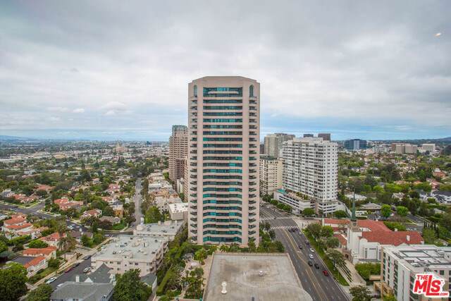 10430 Wilshire - Photo 1