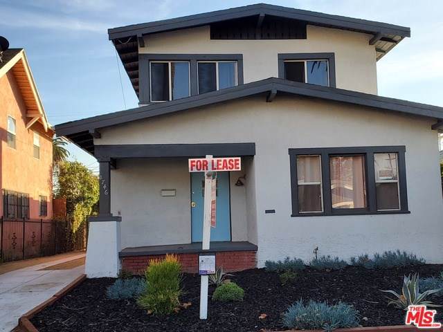 1746 39TH Place - Photo 1