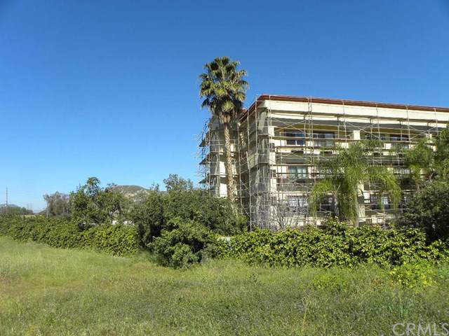 2880 Iowa Avenue - Photo 1
