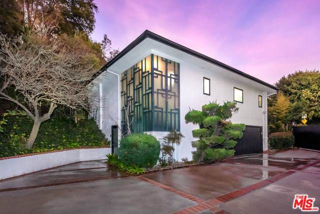 103 Glenroy Avenue - Photo 1