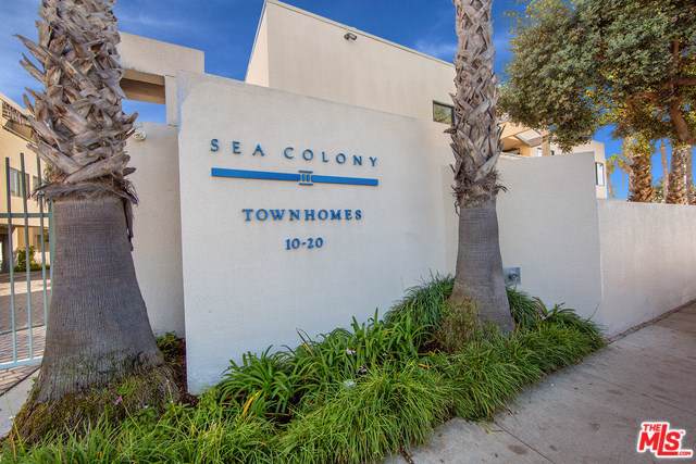 20 Ocean Park Boulevard - Photo 1