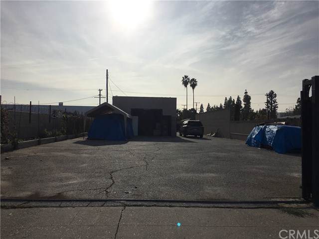 11404 Stewart Street - Photo 1