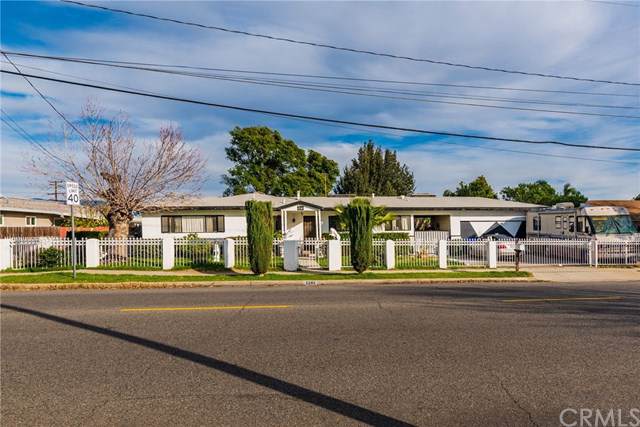 1261 Sycamore Avenue - Photo 1