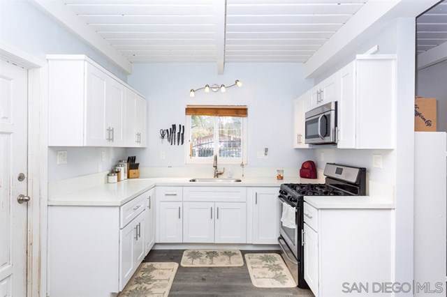 712 Citrus Ave - Photo 1