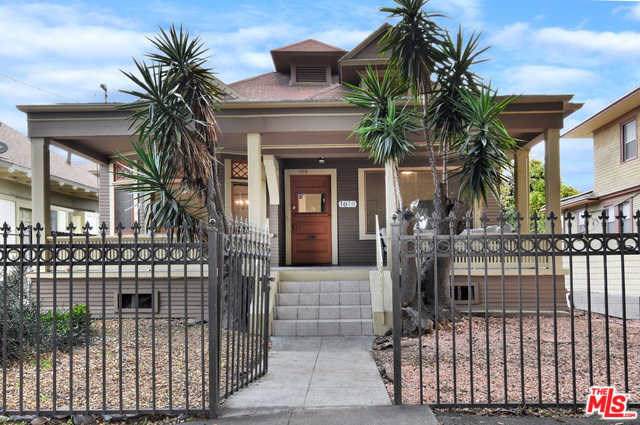 1019 20TH Street - Photo 1