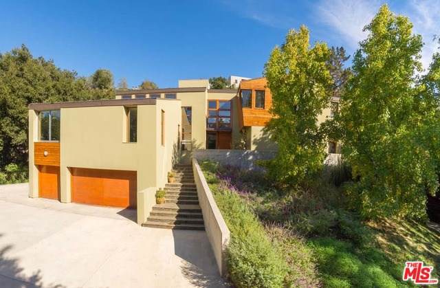 2244 Mandeville Canyon Road - Photo 1