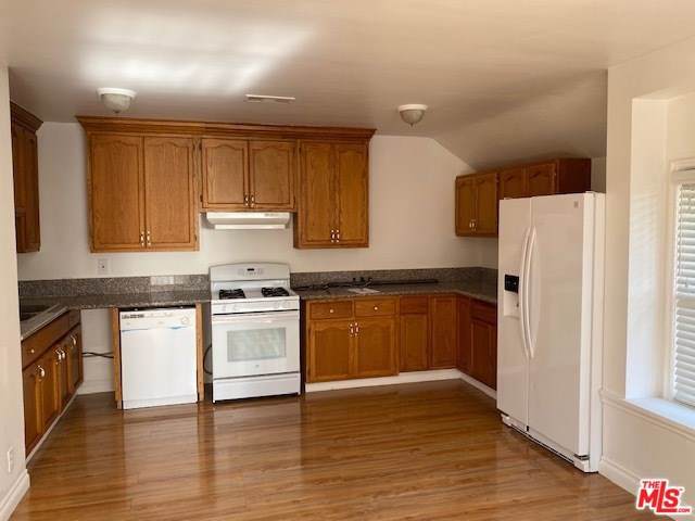 1375 Cochran Avenue - Photo 1