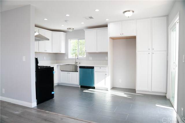 434 Vernon Avenue - Photo 1