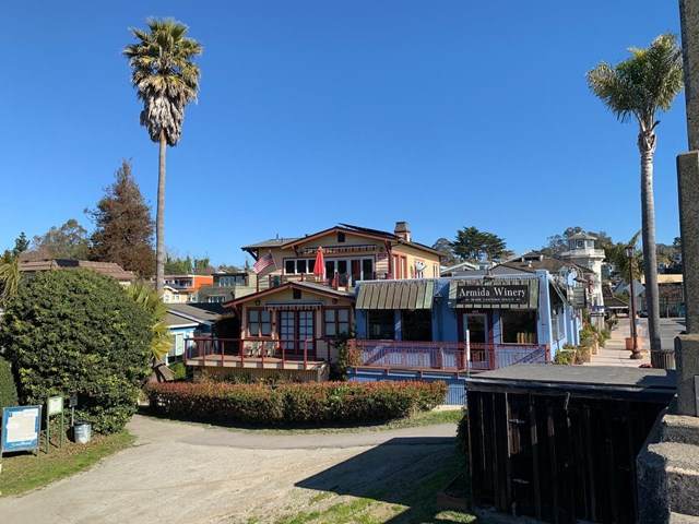 305 Riverview Avenue - Photo 1