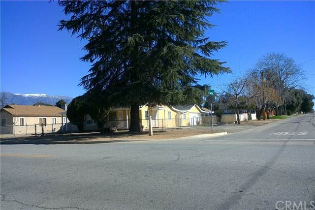 902 Elm - Photo 1