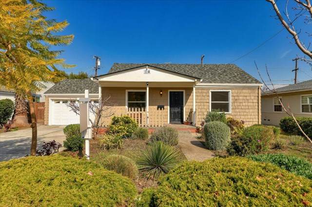 1927 Heatherdale Avenue - Photo 1 1927 Heatherdale Avenue - Photo 1