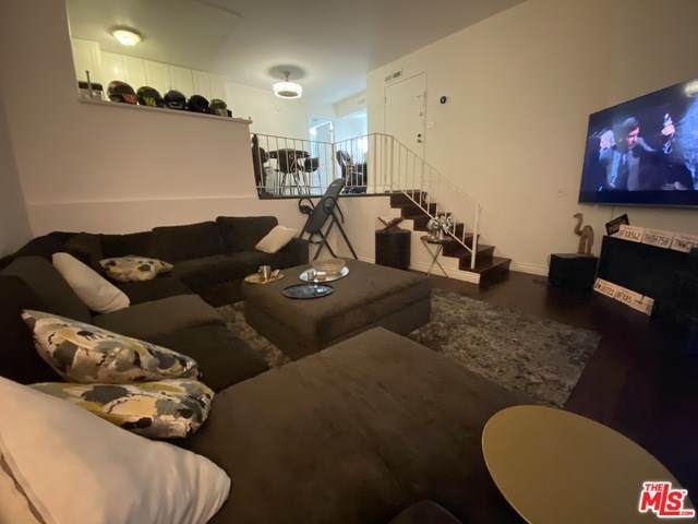 5500 Lindley Avenue - Photo 1 5500 Lindley Avenue - Photo 1