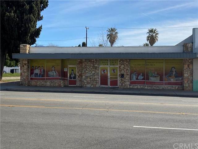 1261 E Street - Photo 1