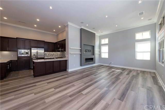 68 Mayfair - Photo 1