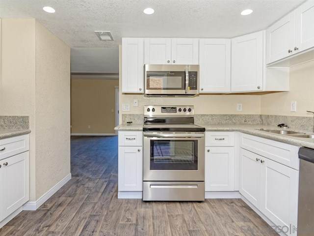 1655 Stone Edge Cir - Photo 1
