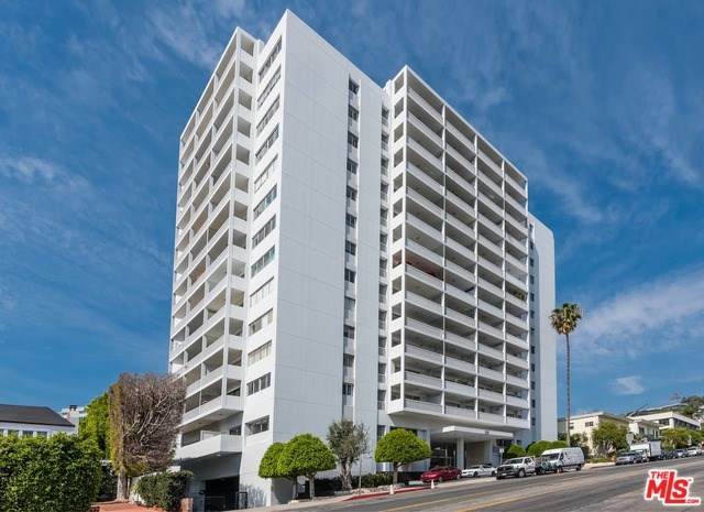 999 Doheny Drive - Photo 1