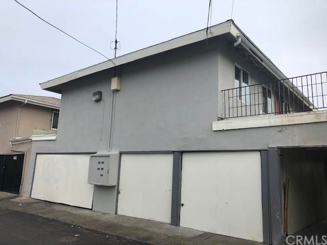 411 Kroeger Street - Photo 1