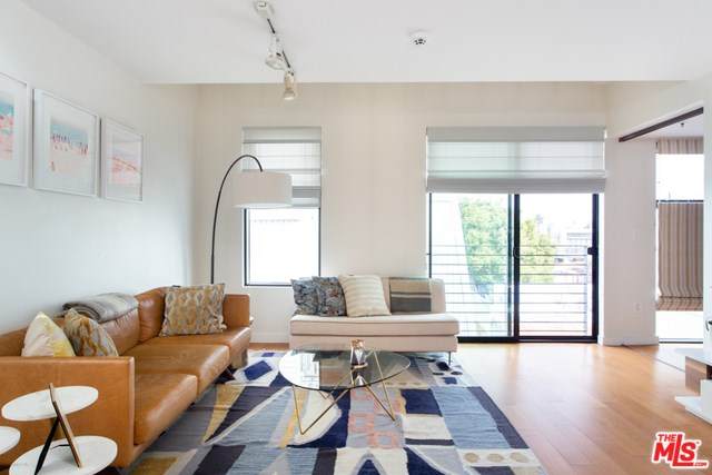 700 Main Street - Photo 1