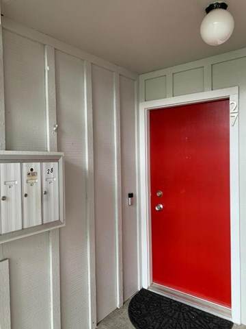 255 Rengstorff Avenue - Photo 1