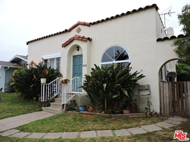 653 Flower Avenue - Photo 1