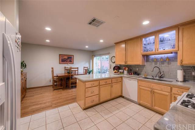 16039 Hart Street - Photo 1