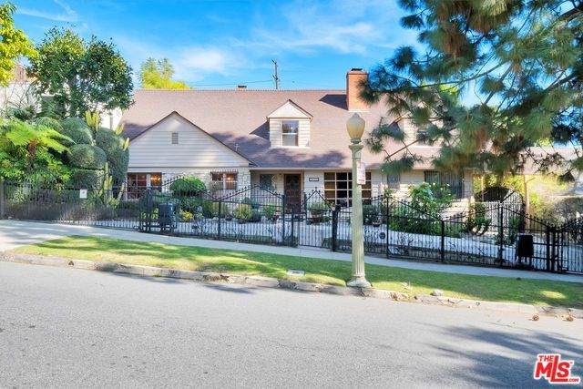 2420 Glendower Avenue - Photo 1 2420 Glendower Avenue - Photo 1