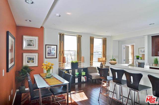 215 5TH Street - Photo 1