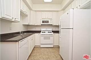 1412 Colby - Photo 1