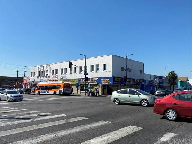 4401-4415 Broadway Avenue - Photo 1