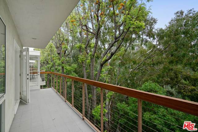 330 Barrington Avenue - Photo 1