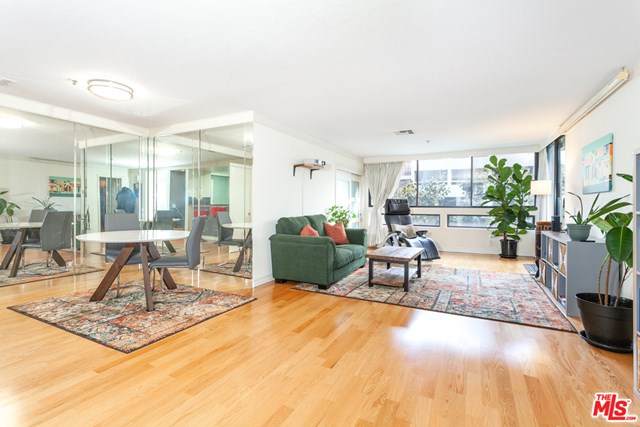 880 1ST Street - Photo 1