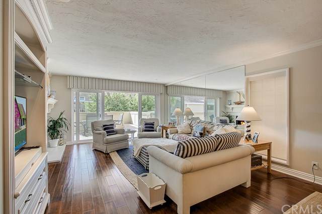 976 Bayside - Photo 1