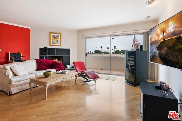 610 Strand Street - Photo 1