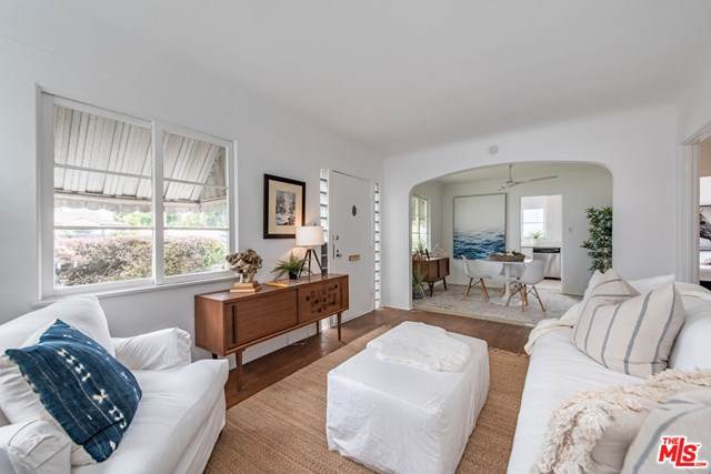 2844 Barrington Avenue - Photo 1