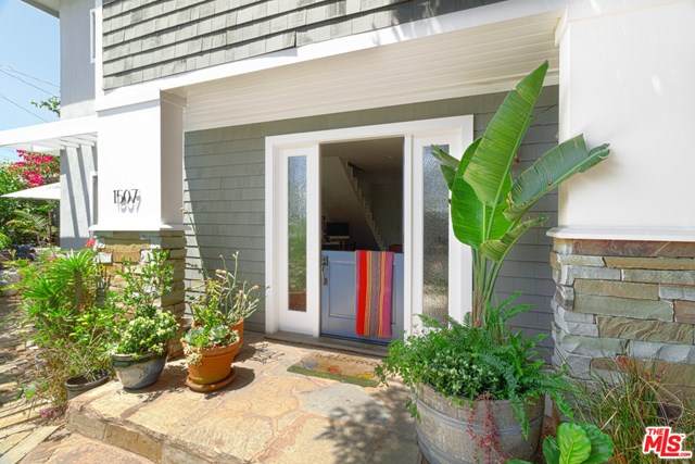 1507 Wollacott Street - Photo 1