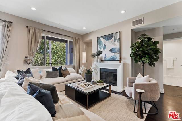 4820 Bellflower Avenue - Photo 1