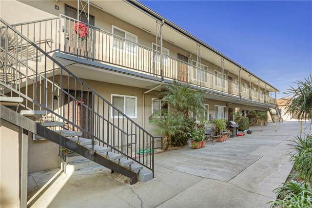 6252 Pickering Ave. - Photo 1