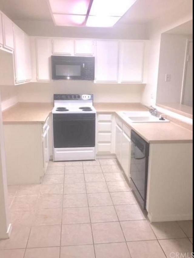1500 Edgehill Road - Photo 1