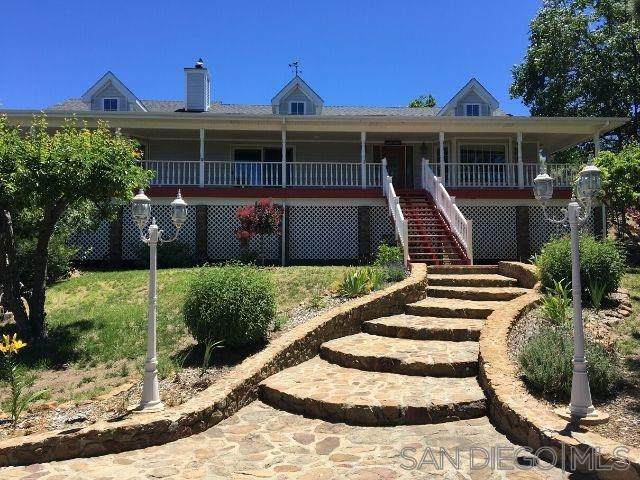 1361 Leon Ln - Photo 1