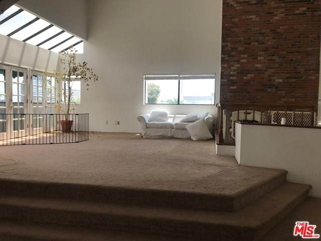 11845 Mayfield Avenue - Photo 1