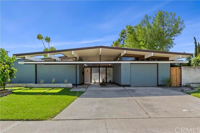 596 Woodland Street - Photo 1
