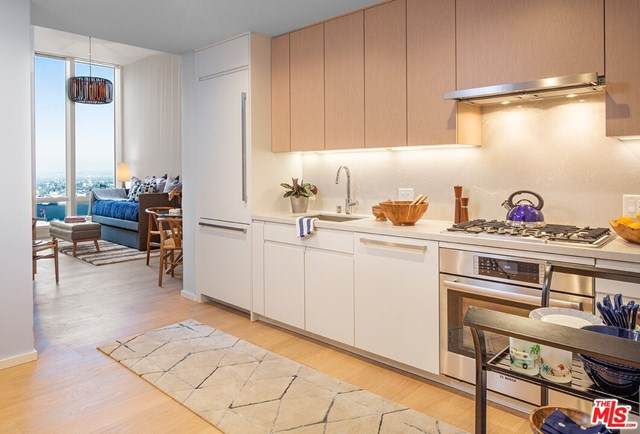 877 Francisco Street - Photo 1