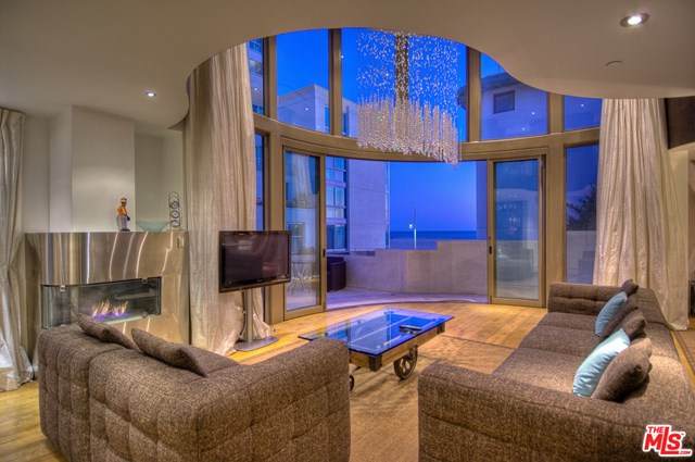 11 Marine Terrace - Photo 1