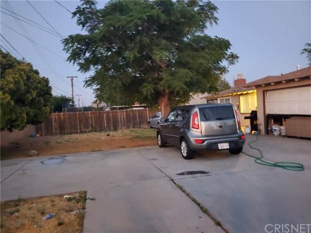 1131 Avenue R5 - Photo 1