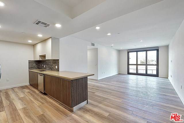 1070 Bedford Street - Photo 1