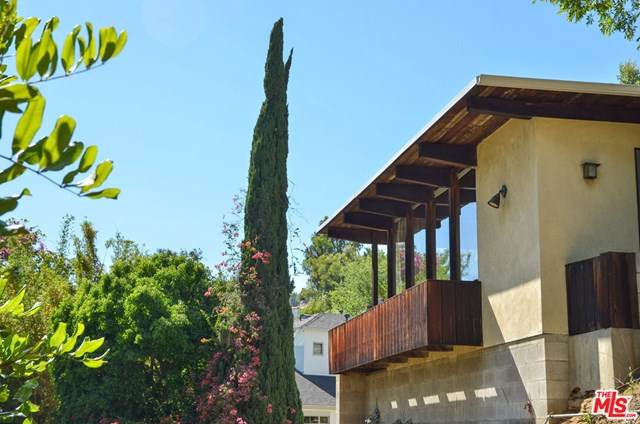 1130 Sunset Vale Avenue - Photo 1