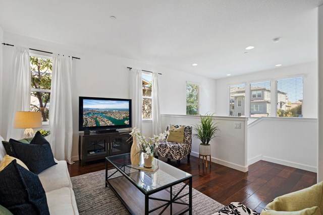 933 Highland Terrace - Photo 1